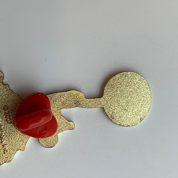 Build-A-Bear Celebration Bear with Balloon Lapel Pin w/ Heart Back - Picture 6 of 8